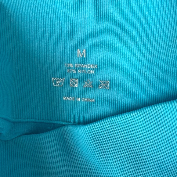 NVGTN Contour Leggings - Picture 4 of 4